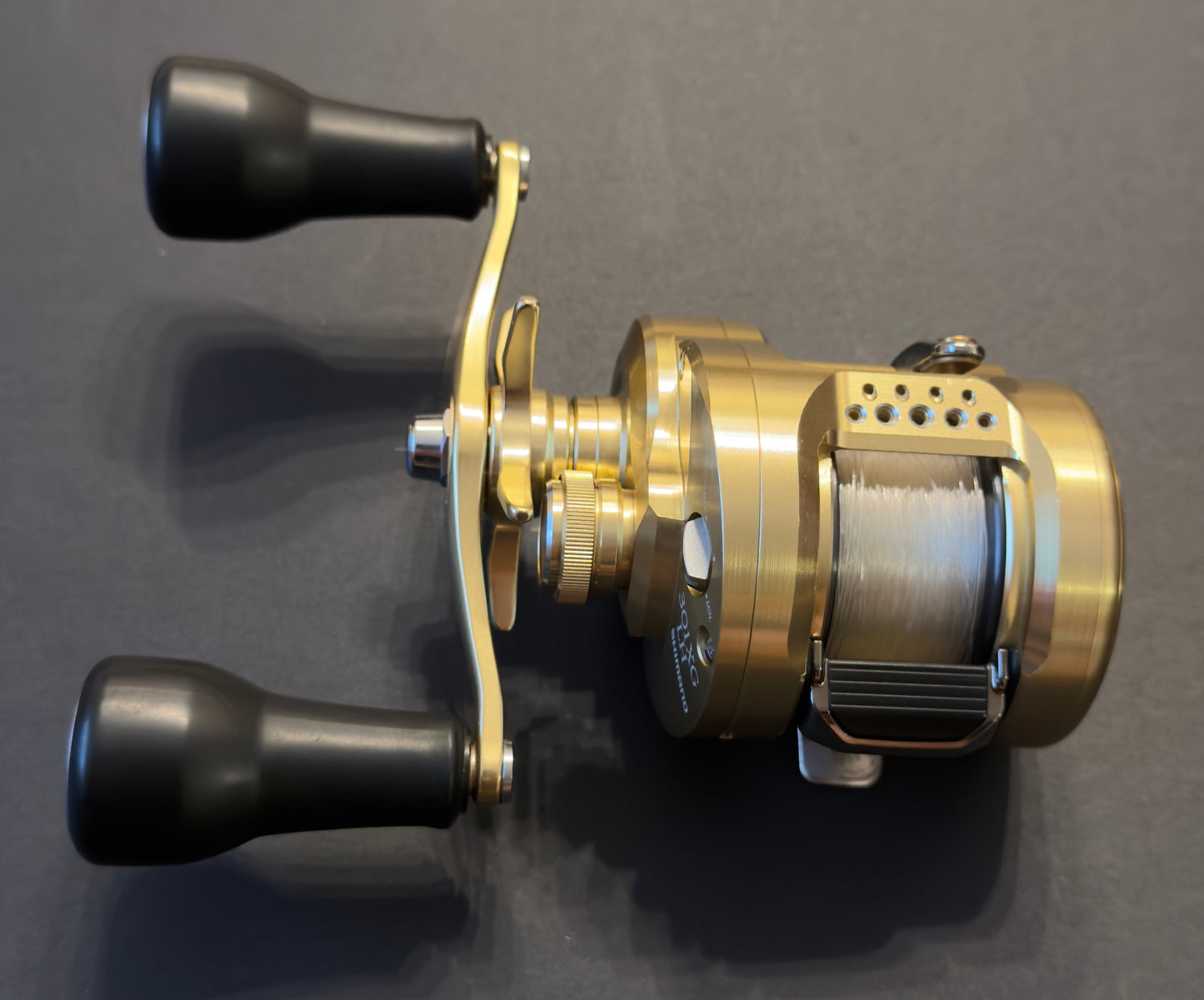 Shimano 23 Calcutta Conquest MD 301XGLH
