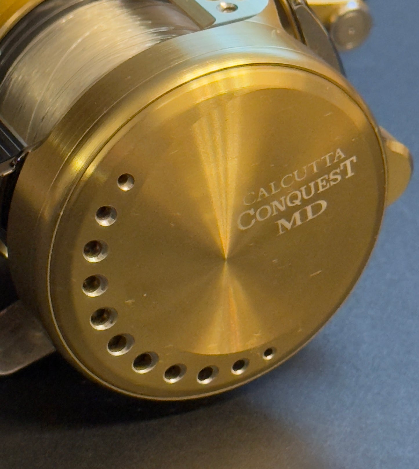 Shimano 23 Calcutta Conquest MD 301XGLH