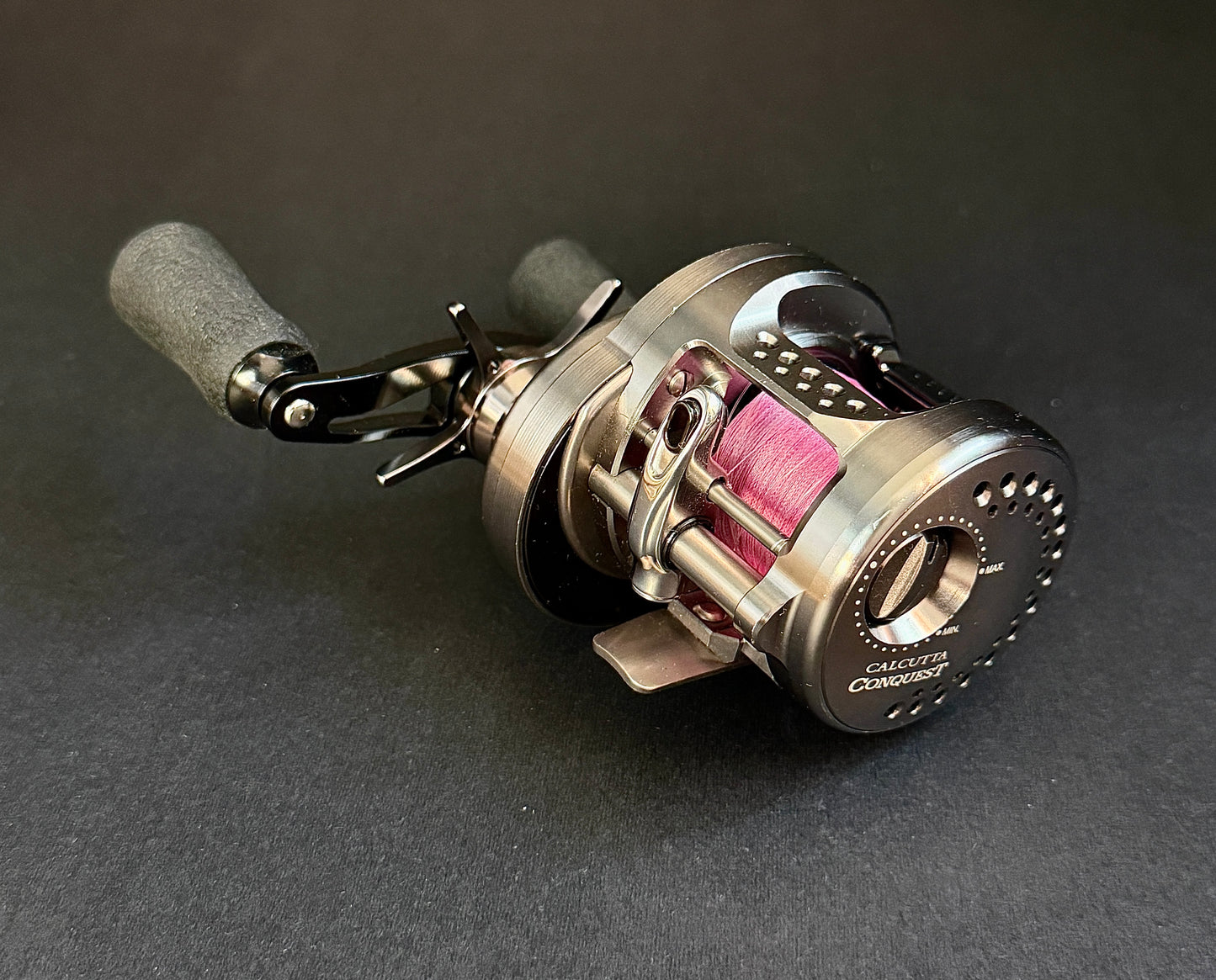 Shimano 23 Calcutta Conquest BFS HG + DRT Varial 79 Handle | Baitcasting Combo