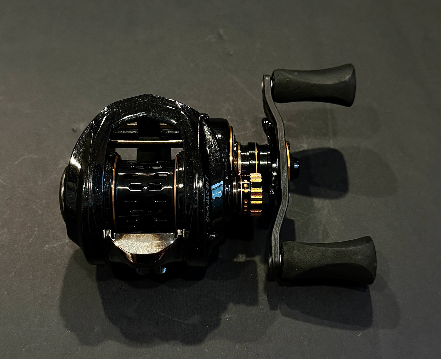 Abu Garcia 16 Revo ALC-BF7 | Right-Hand Baitcasting Reel