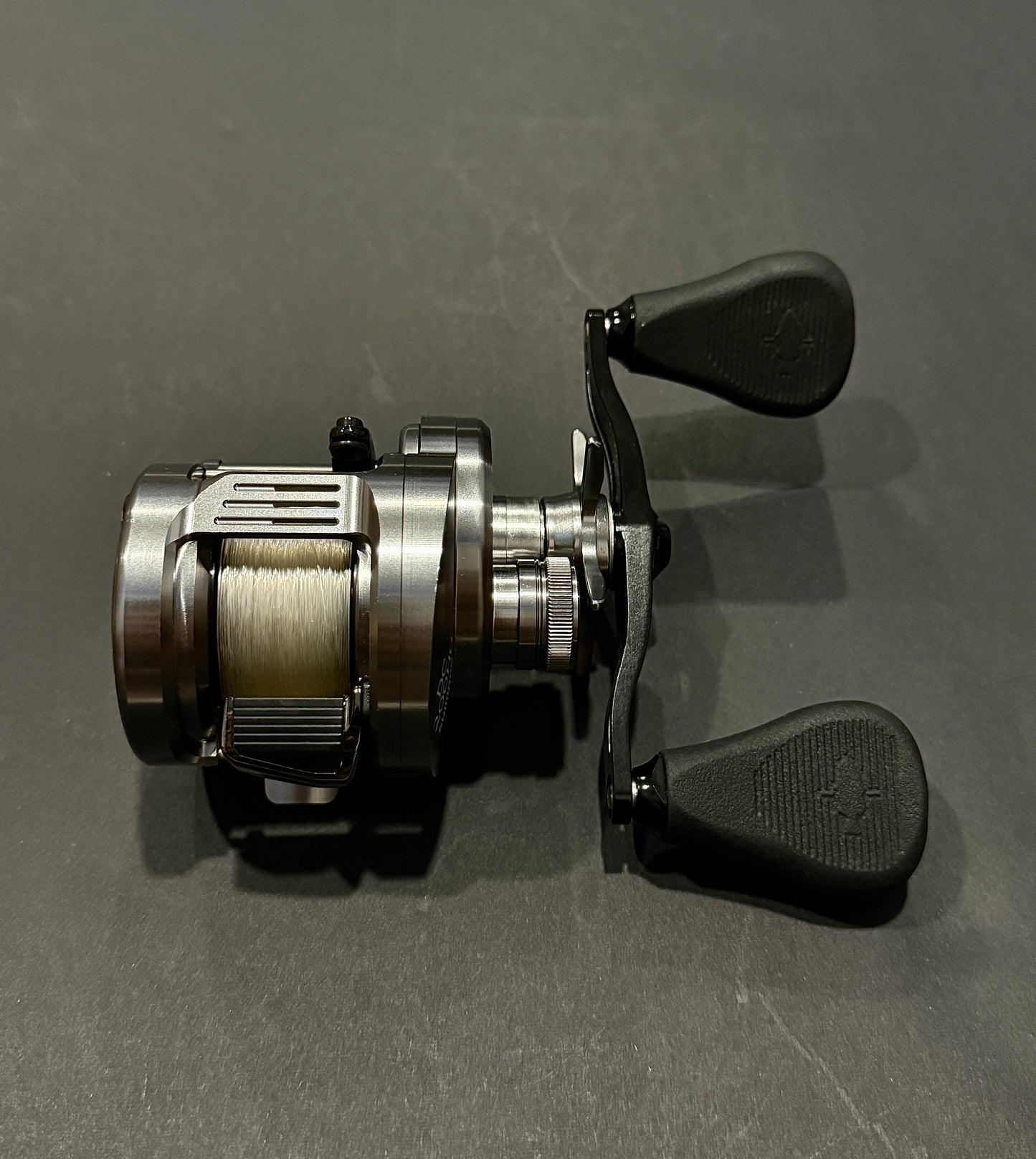 2020 Shimano Calcutta Conquest DC 200HG with 100mm White x Black Drt Varial Handle