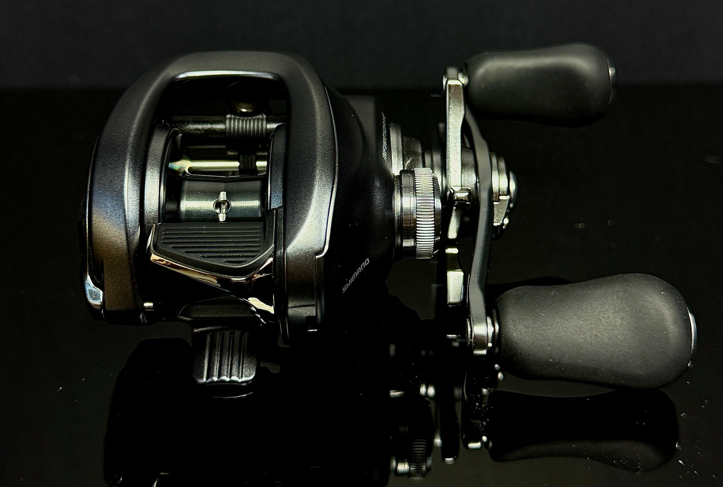 Shimano Bantam MGL - Premium Low-Profile Baitcasting Reel (6.2:1 Right Hand)