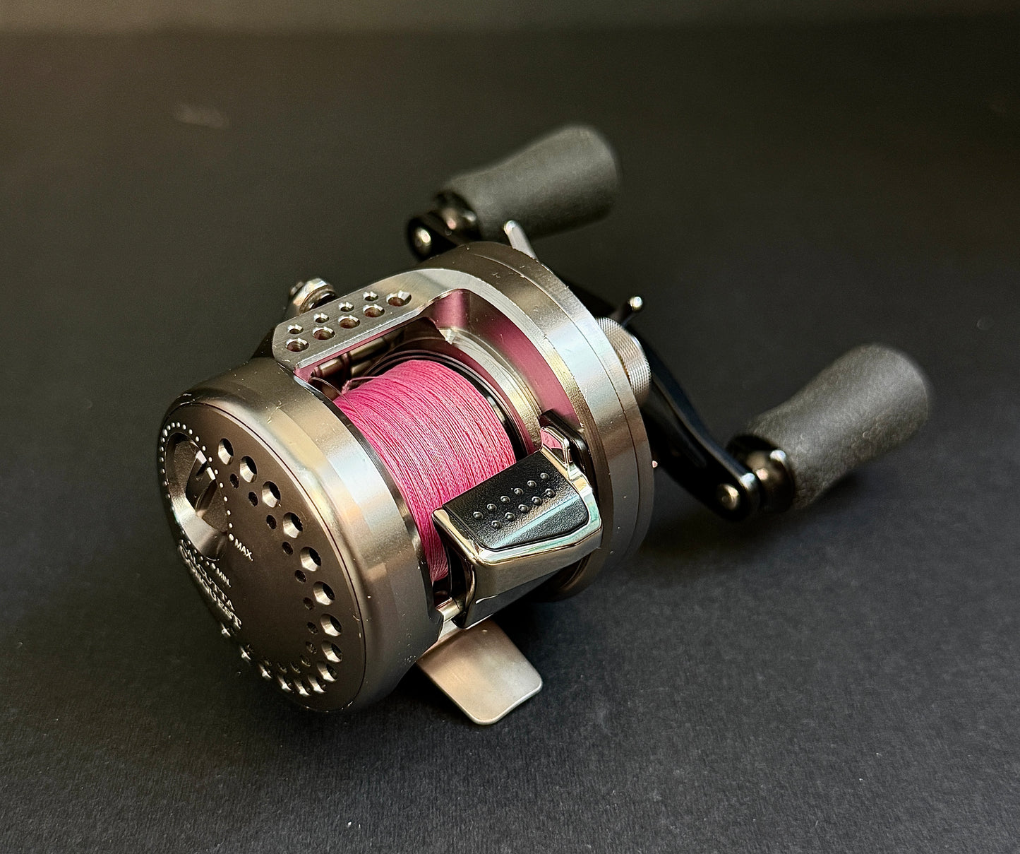 Shimano 23 Calcutta Conquest BFS HG + DRT Varial 79 Handle | Baitcasting Combo