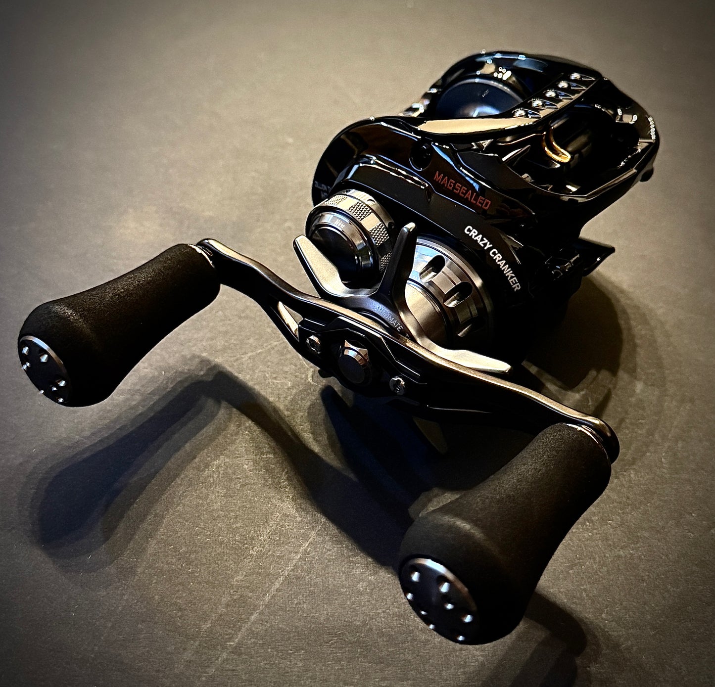 Daiwa Zillion TW HD 1520 - Premium Baitcasting Reel (5.5:1, Crazy Cranker)