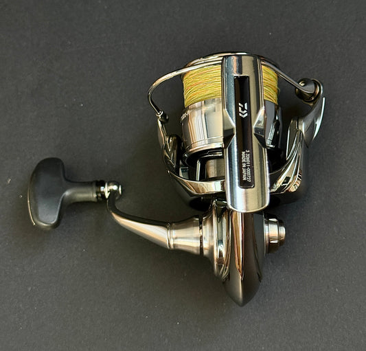 Daiwa 22 Exist LT3000-H | Spinning Reel | Right/Left Hand